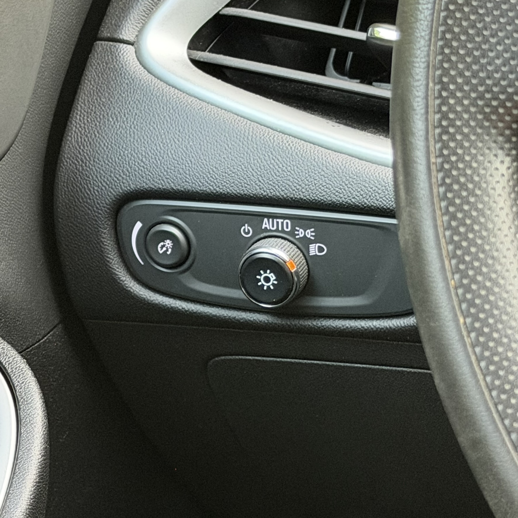 2023 Chevrolet Malibu 1LT - Photo 34